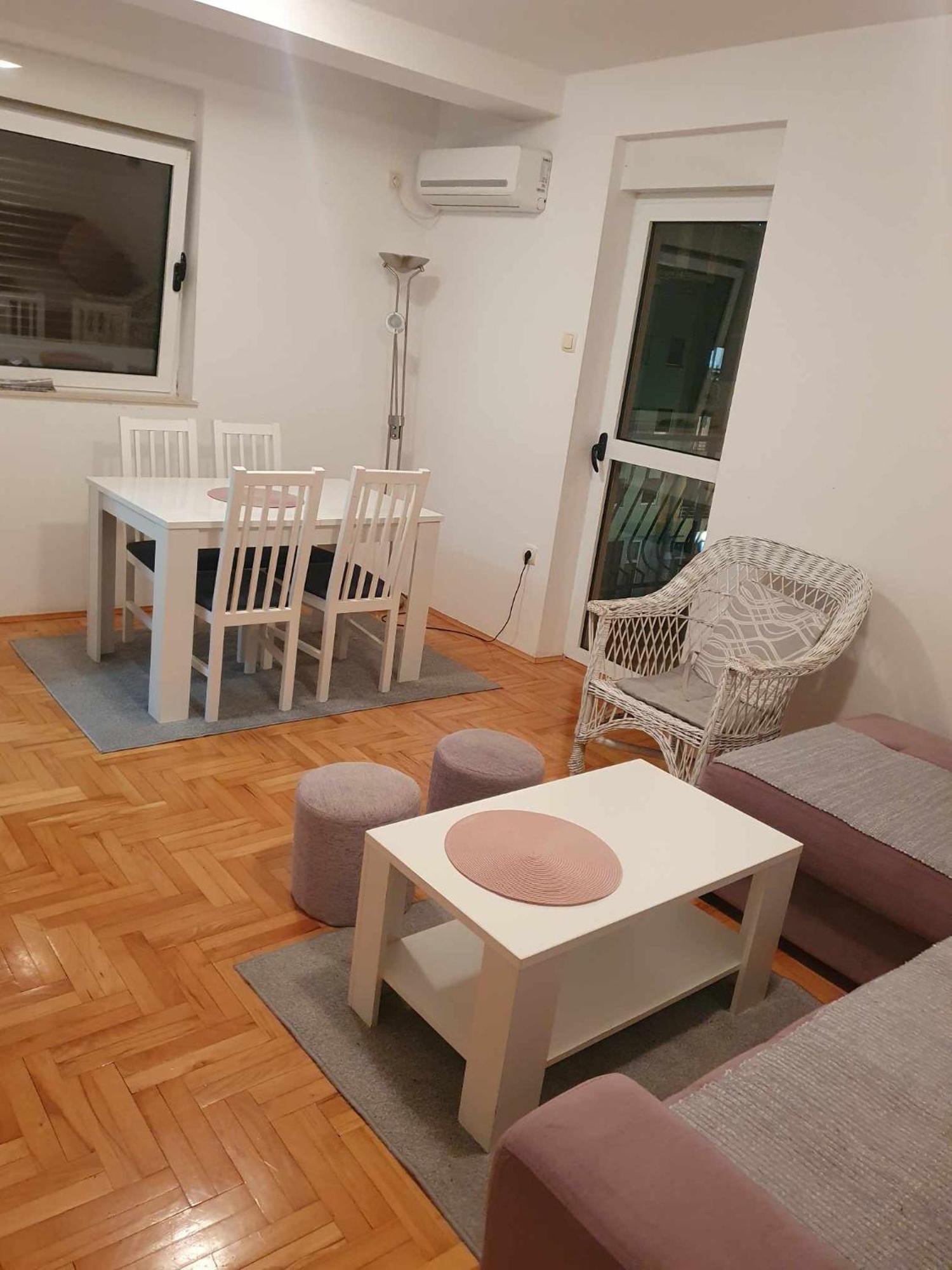 Apartman Ciao Bella 트레빈예 외부 사진